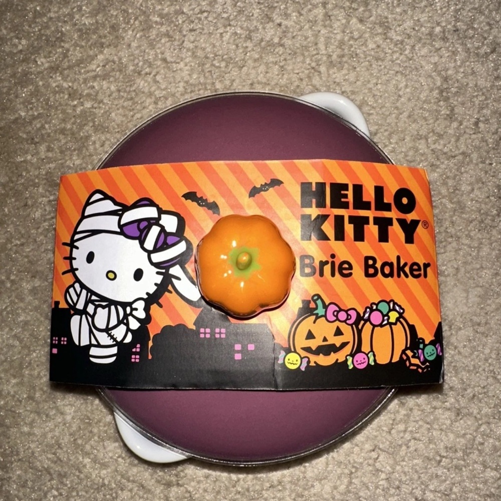 Hello Kitty Brie Baker Halloween